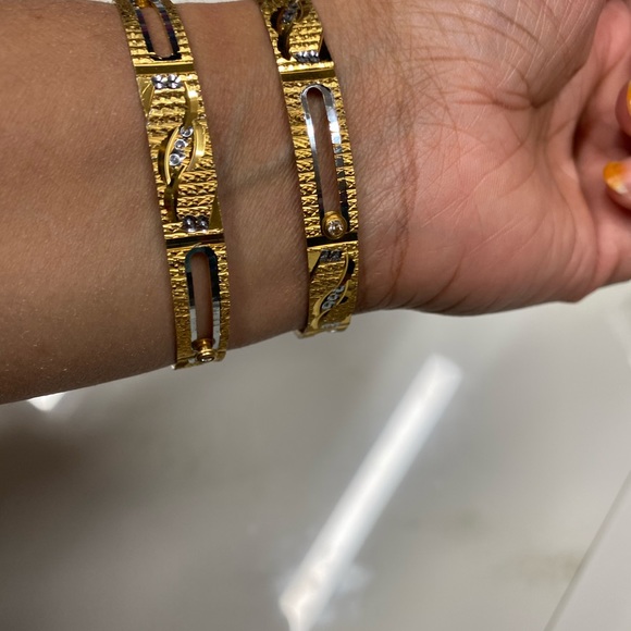 Bangles - Picture 5 of 5